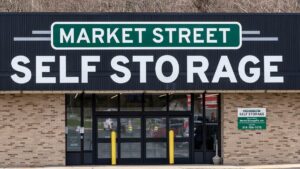 Sign Makers Near Me: What Businesses Should Expect From A Professional Sign Provider